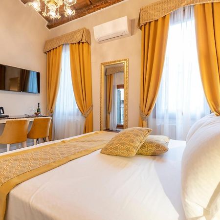 Residenza La Duchessa Deluxe Rooms Венеція Екстер'єр фото